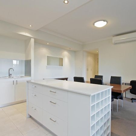 Zappeion Apartments Perth Exterior foto
