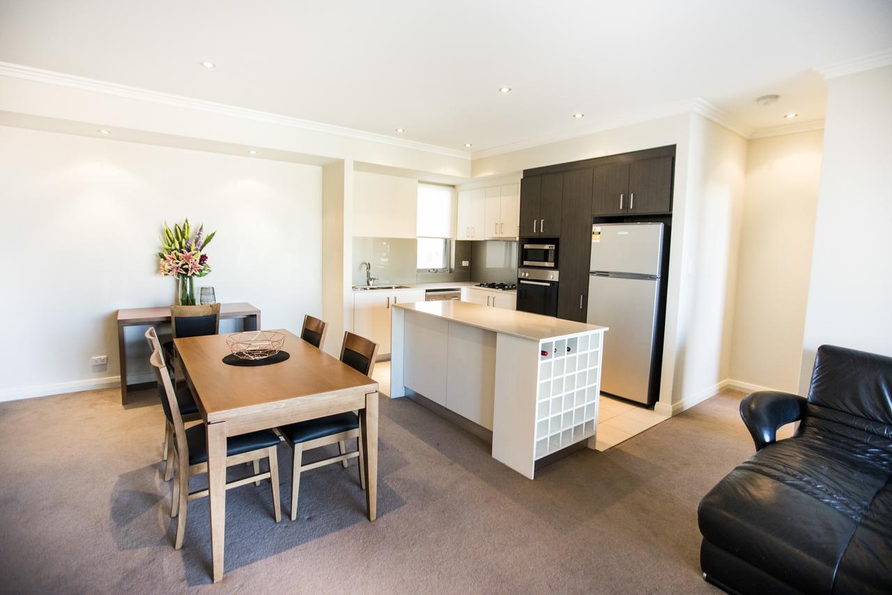 Zappeion Apartments Perth Exterior foto